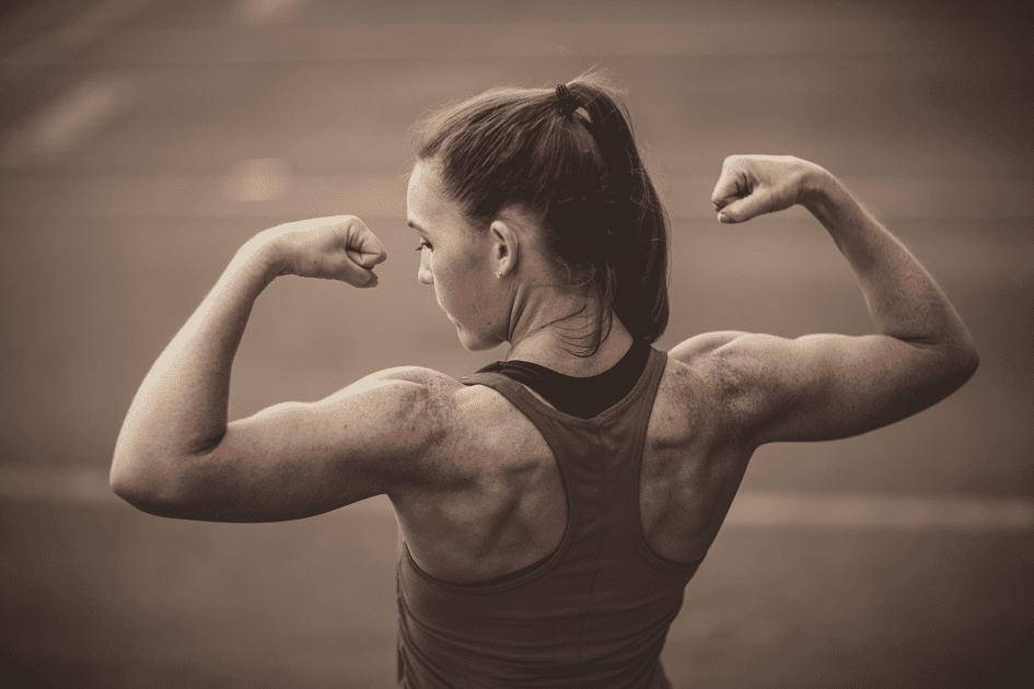 Exercícios para costas e ombros: confira 3 exercícios e fortaleça seu corpo 