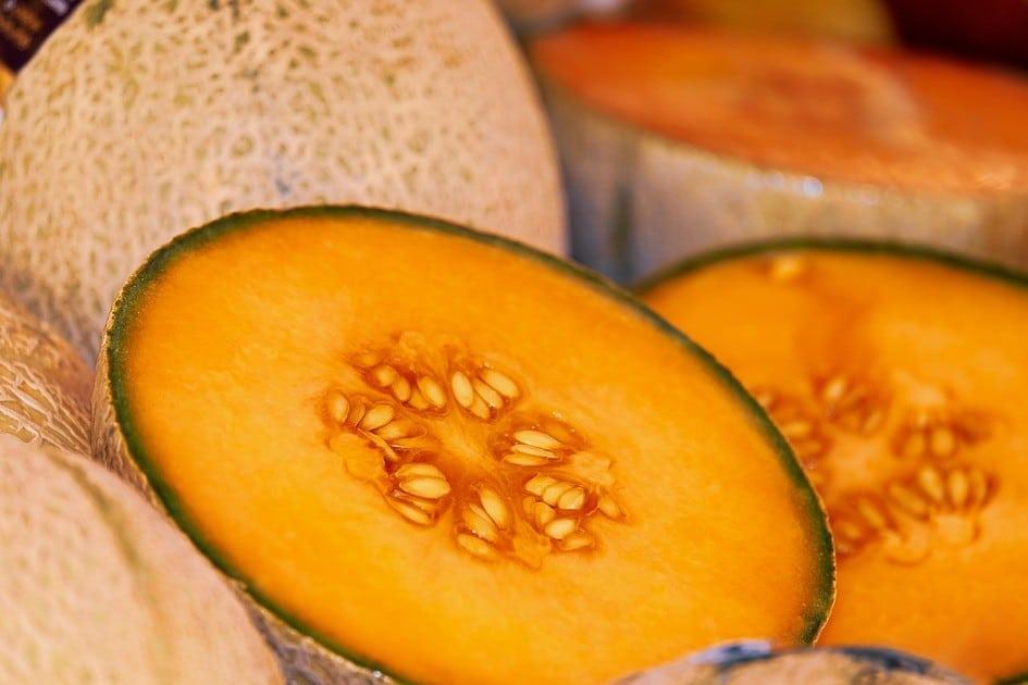 Benefícios do melão para a saúde: blinde seu organismo com a fruta! 