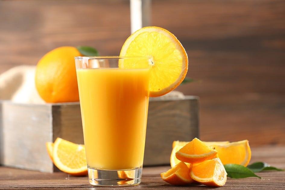 A laranja para perder peso é uma ótima opção para quem que manter a saúde em dia e economizar na hora das compras; saiba mais sobre o assunto!