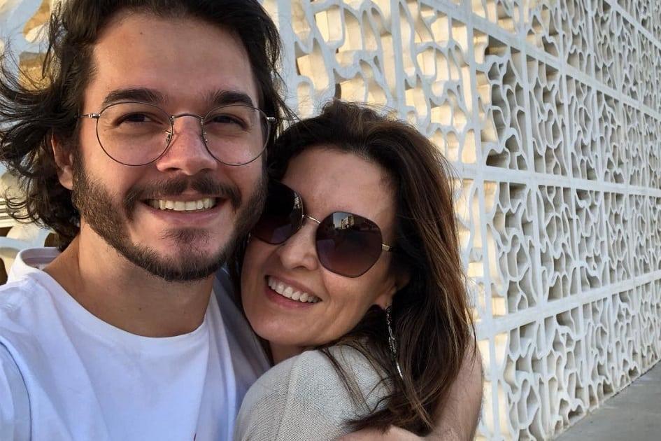 Fátima Bernardes celebra 10 meses de namoro com Túlio Gadêlha 
