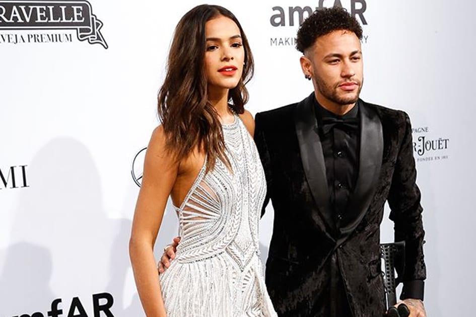 Neymar faz declaração para Bruna Marquezine nas redes sociais 