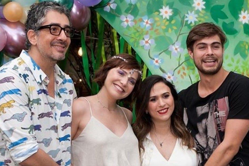 O chá de bebê de Tatá Werneck e Letícia Colin rolou no final de semana e reuniu vários famosos, familiares e amigos em um festão na ZO do Rio