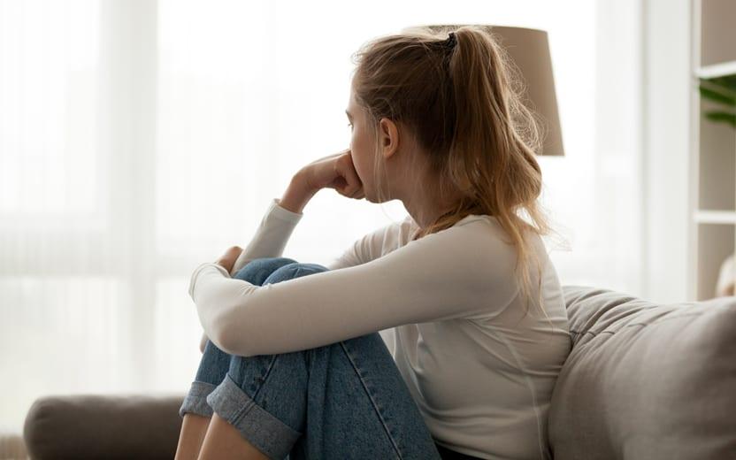 Como evitar os sintomas da depressão durante o isolamento 