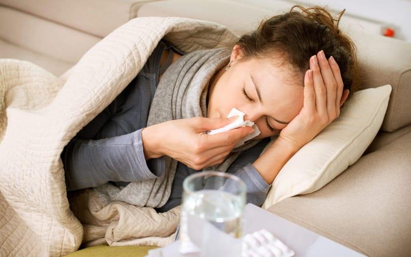 Os sintomas da Covid-19 são extremamente similares aos de uma gripe comum. Confira dicas de como diferenciar a doença de outras enfermidades