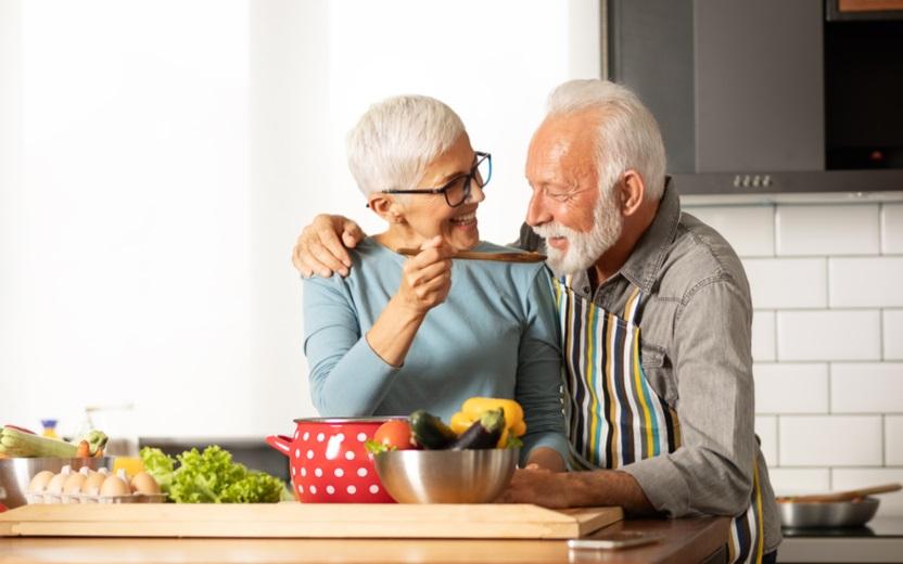 Alimentos para os idosos: saiba como comer bem após os 60 anos 