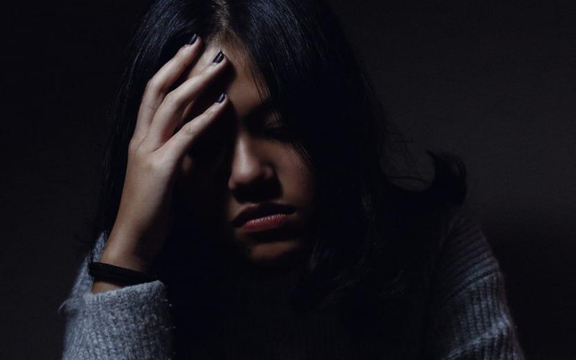 Aprenda como aliviar os sintomas de transtornos causados pelo isolamento 