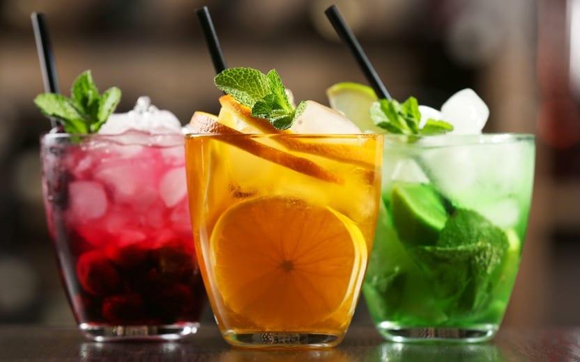 5 bares que oferecem delivery de drinks em SP 