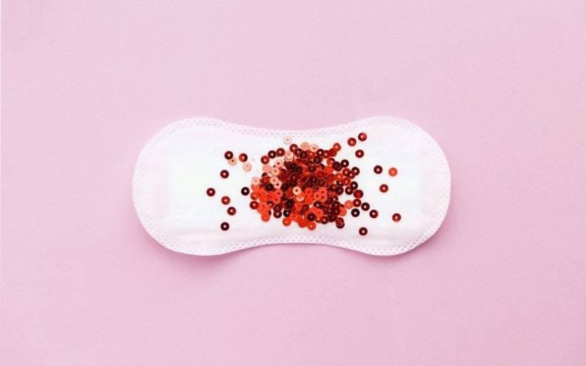 Sentiu alguma diferença em sua menstruação na quarentena? A ginecologista Erika Kawano explica quais são os efeitos da pandemia no ciclo menstrual