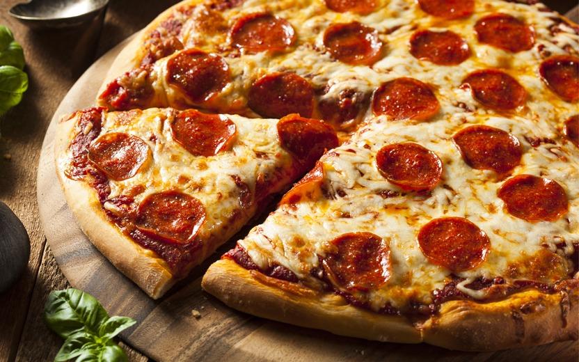 Receitas de pizza: opções práticas para se deliciar com a família 