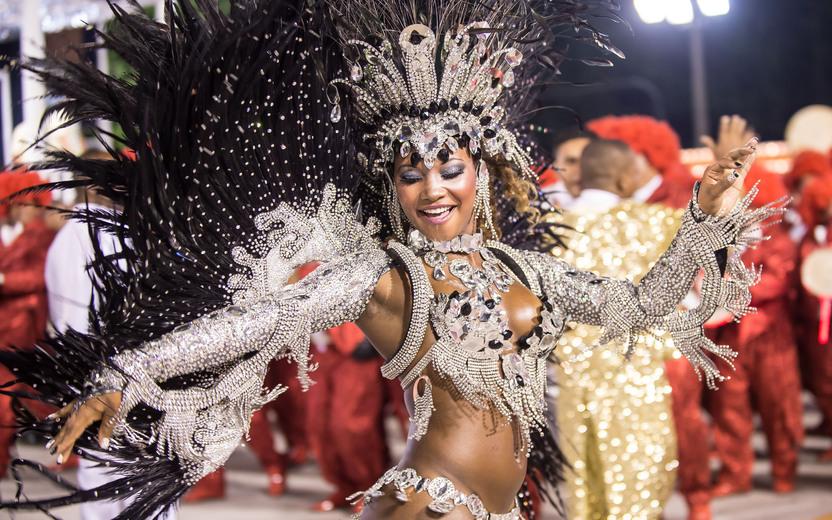 O clima de Carnaval está um tanto diferente este ano, para descontrair, saiba quais seriam as escolas de samba dos signos do zodíaco!