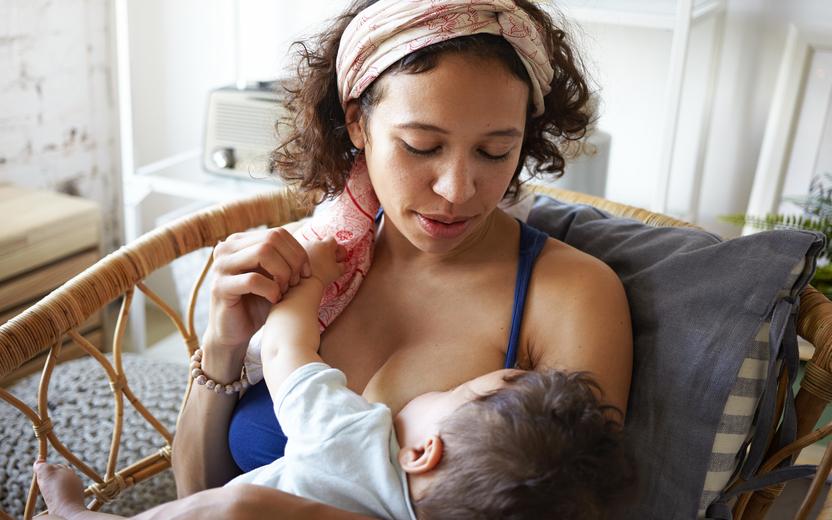 Muitas mulheres ainda enfrentam dificuldades neste processo tão importante para a mãe e o bebê. Saiba como fazer da amamentação um bom momento.