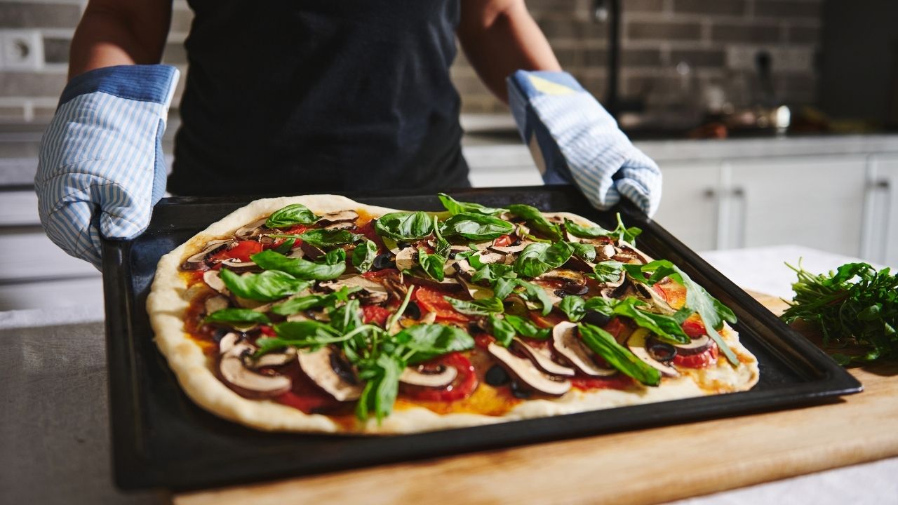 5 receitas diferentes de pizza para você testar!
