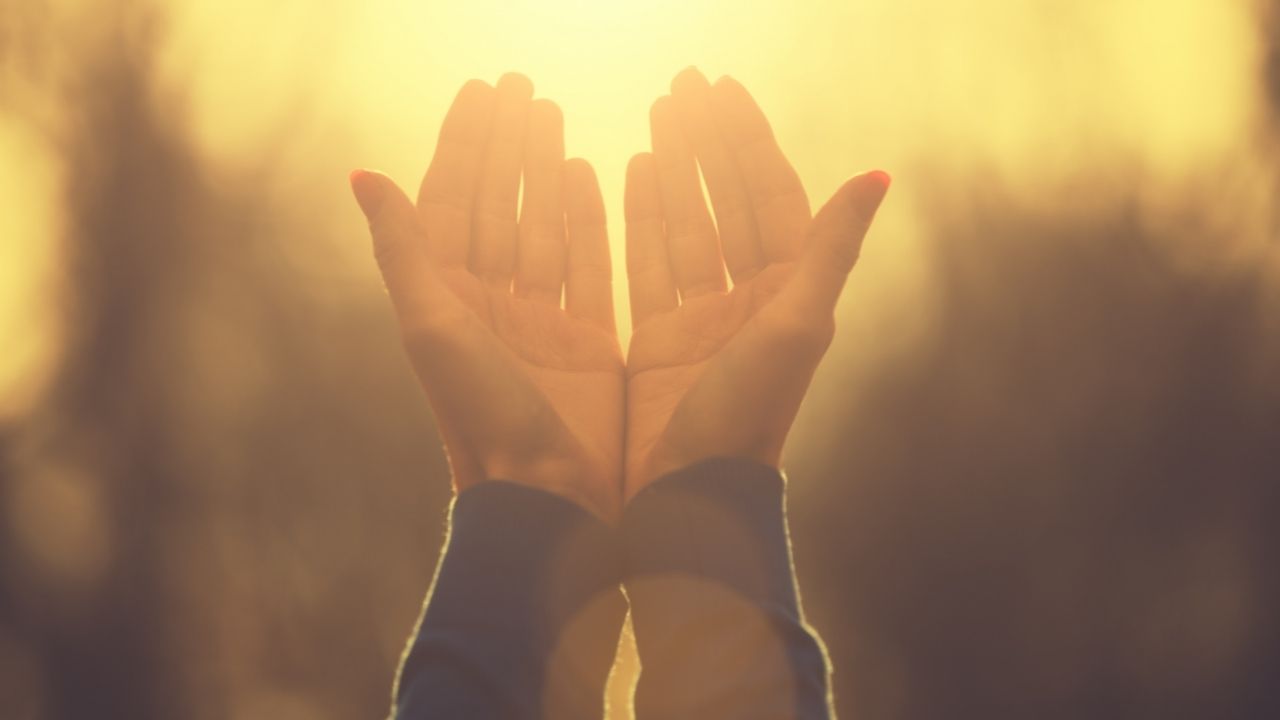 Aprenda 3 salmos para limpar a alma de sentimentos ruins
