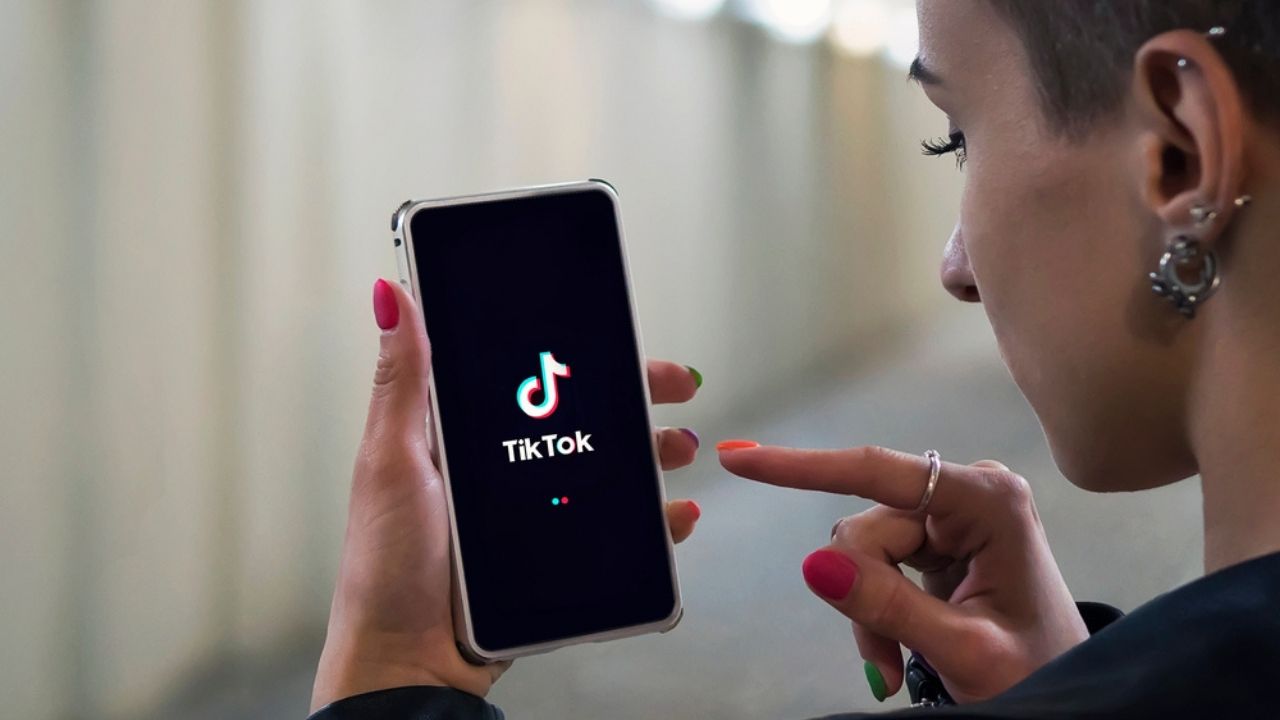 TikTok revela músicas que bombaram em 2021