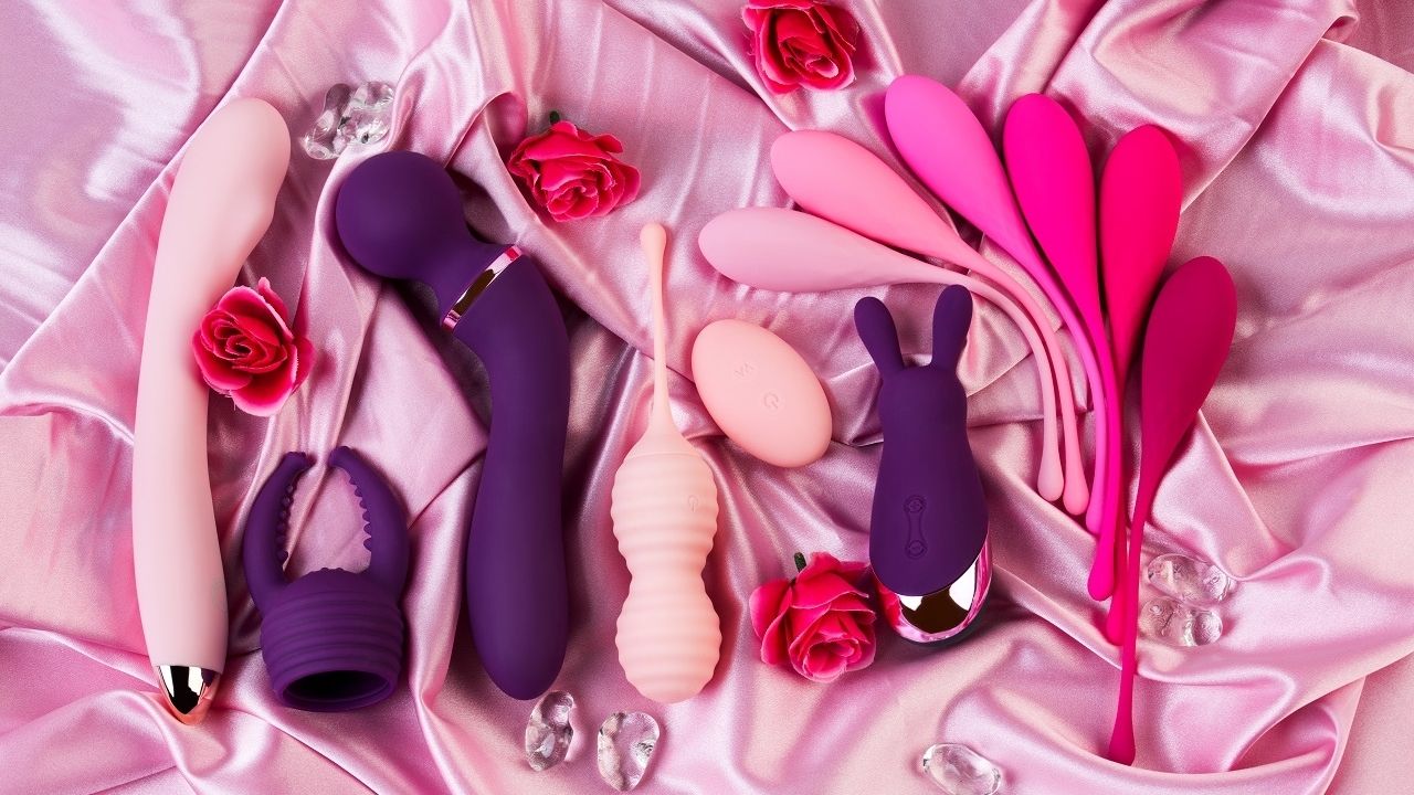 A sexóloga Tatiana Presser dá dicas sobre como escolher o melhor vibrador e maneiras de como usar o brinquedo erótico