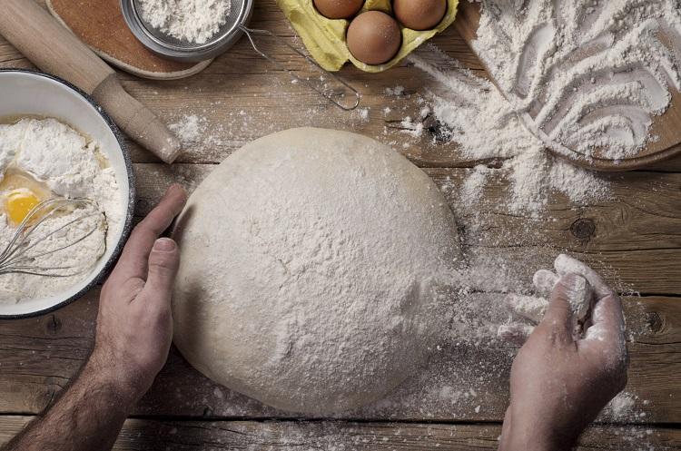 Preparar pão em casa pode ser mais fácil do que você imagina!