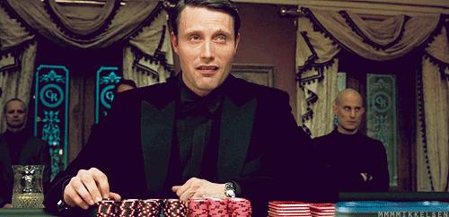 cena cassino royale filme poker mafia