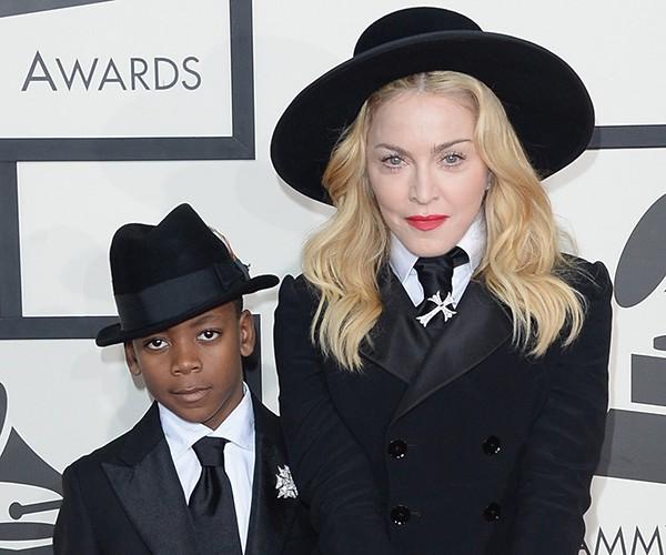 Madonna e filho adotivo
