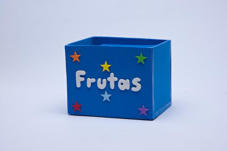Aprenda a fazer uma caixa de figuras para as crianças