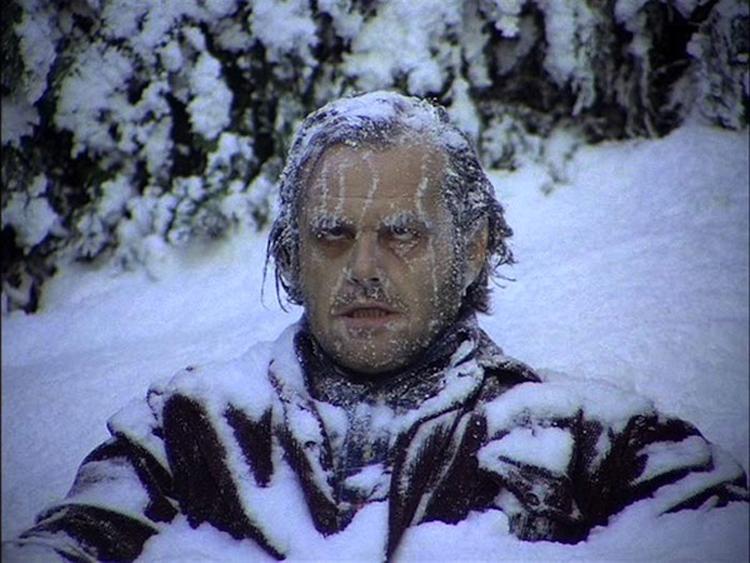 O Iluminado Jack Nicholson coberto de neve