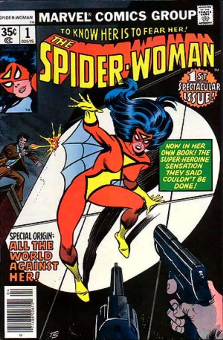 capa da revista da mulher aranha heroína