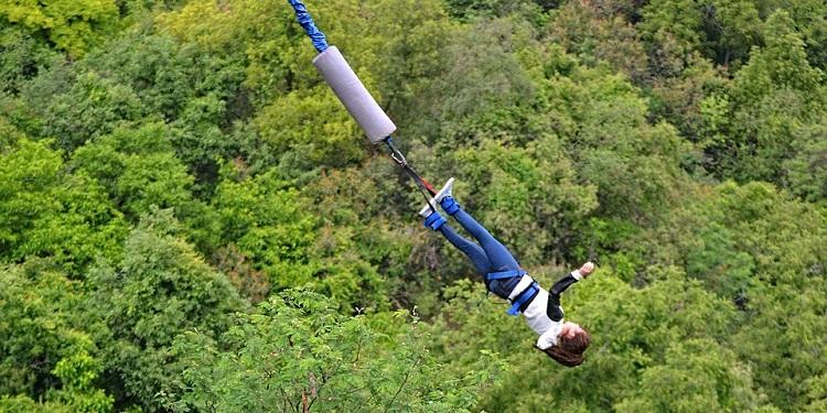 mulher, bungee jump, salto, aventura, esporte
