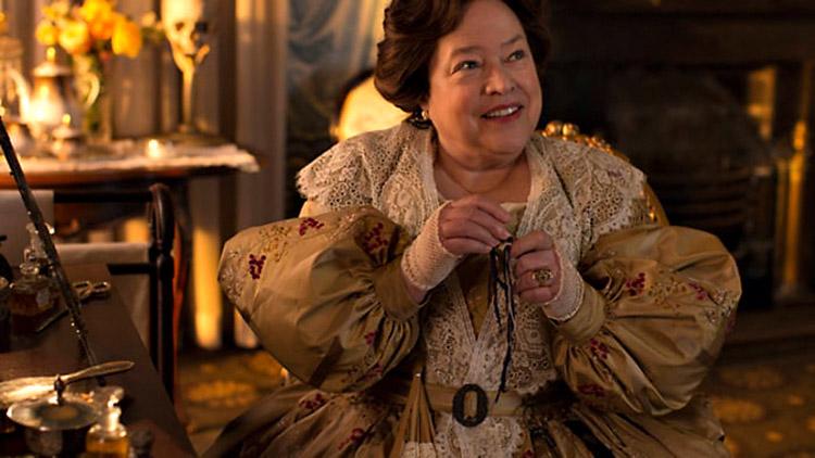 kathy-bates-madame-lalaurie-american-horror-story-fox