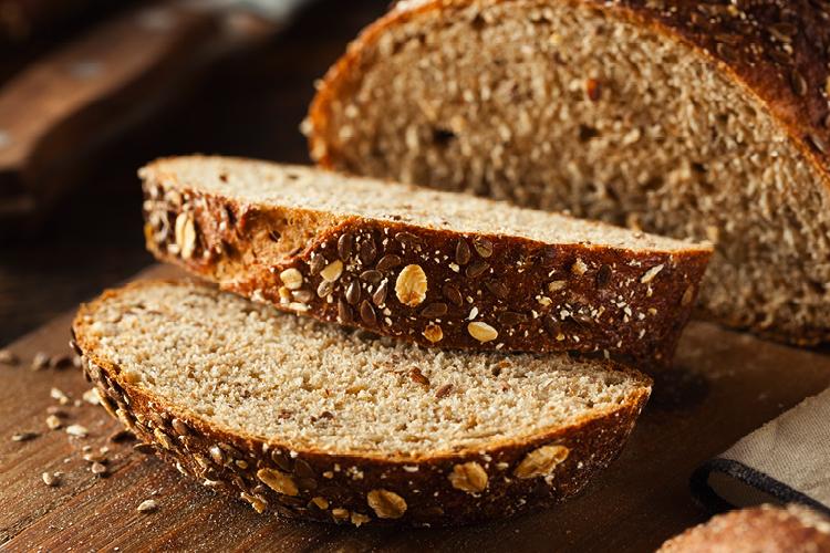 Substitua o pão branco pelo pão integral e emagreça!