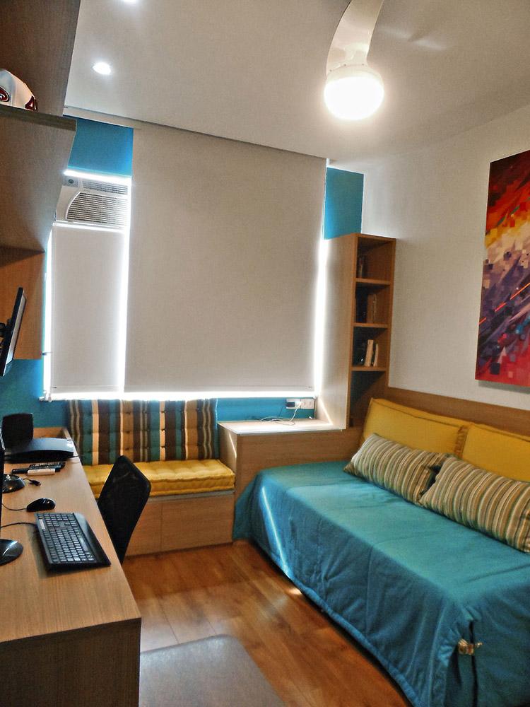 Apartamento integrado sofá azul