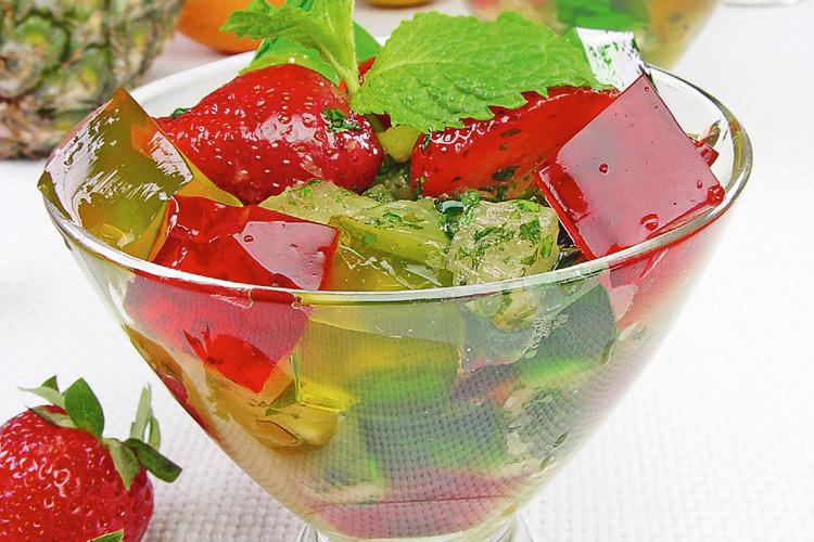 Receita de salada de frutas com gelatina