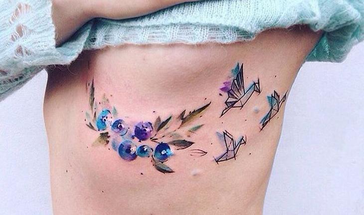 tatuagem aquarela de pássaros em aquarela