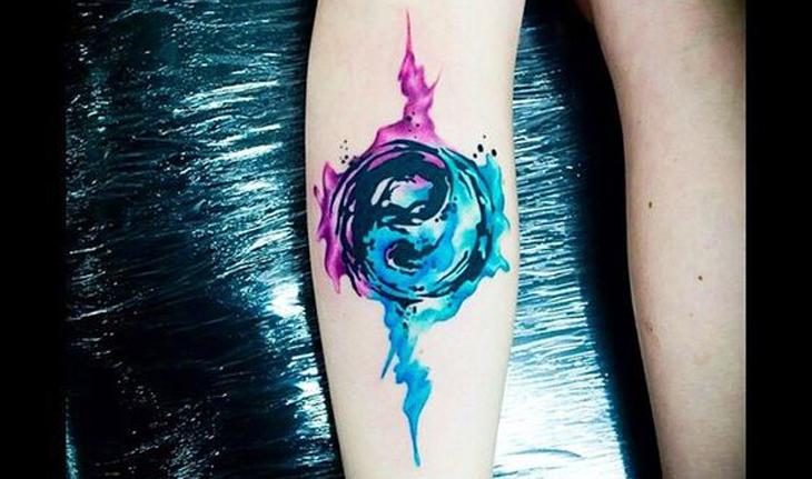 tatuagem aquarela de Yin e Yang