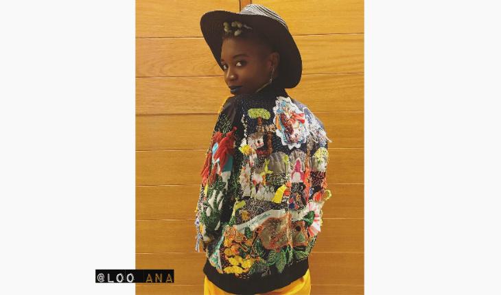 brasileiras estilosas no instagram Loo Nascimento casaco estampado