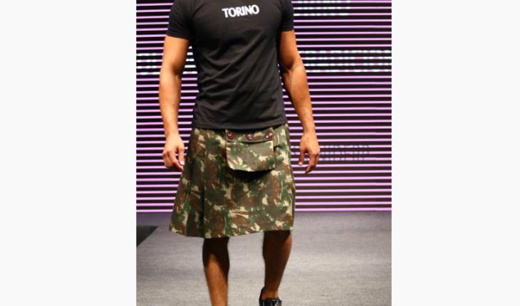 saias masculinas estilista Fabiano Torino saia camuflada passarela instagram