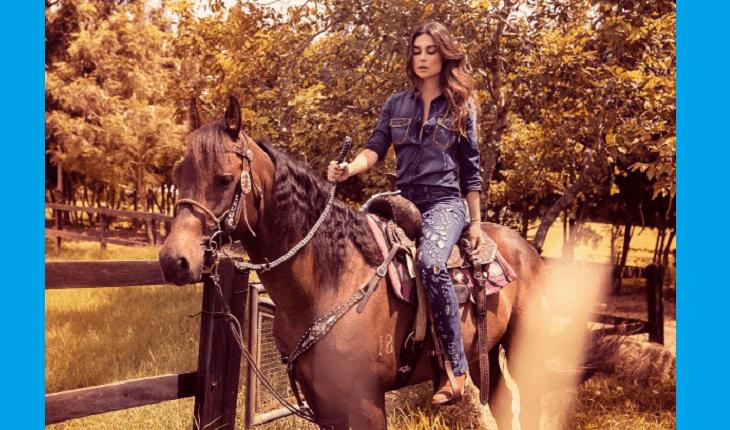 Thaila Ayala look todo jeans em cima do cavalo Looks com jeans de Thaila Ayala
