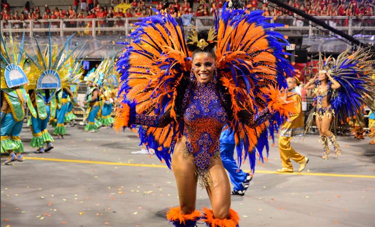 Arielle Domiciano Rainha de Bateria pela Nenê de Vila Matilde no Carnaval 2017 em São Paulo