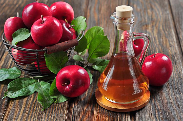 Maçãs, vermelhas, vinagre de maçã, benefícios do vinagre
