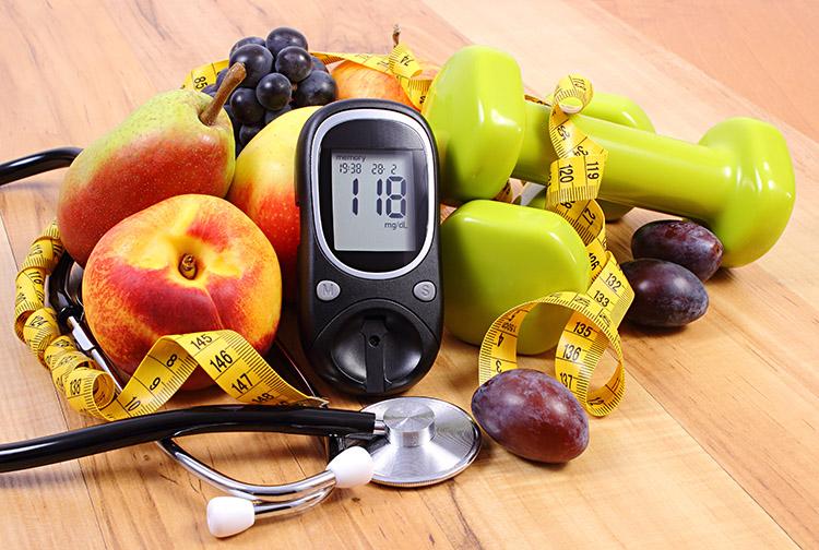 alimentos saudáveis com medidor de diabetes