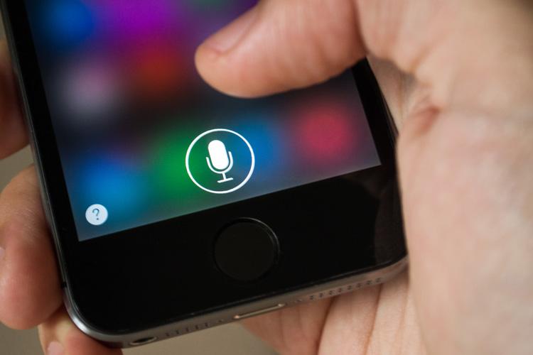 celular iphone recurso Siri sistema iOS