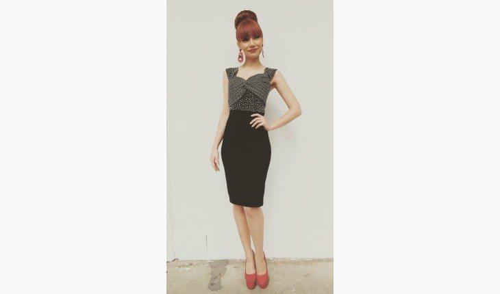 estilo de Maria Eugênia Suconic vestido preto com brilho Instagram