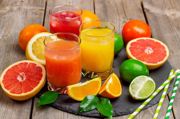copos suco frutas alimentos naturais canudo