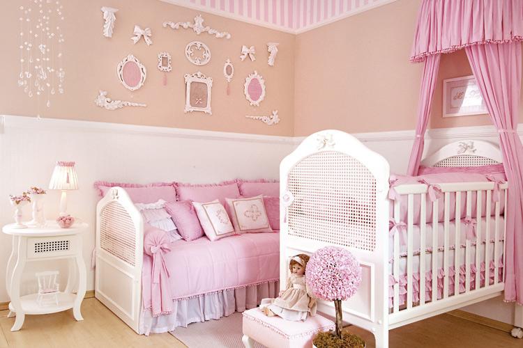 Transforme o quarto de sua bebê em um sonho de princesa. 