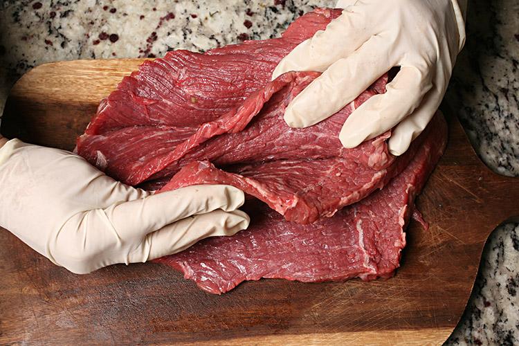 O consumo de carnes magras é recomendado para manter a saciedade em uma dieta low carb