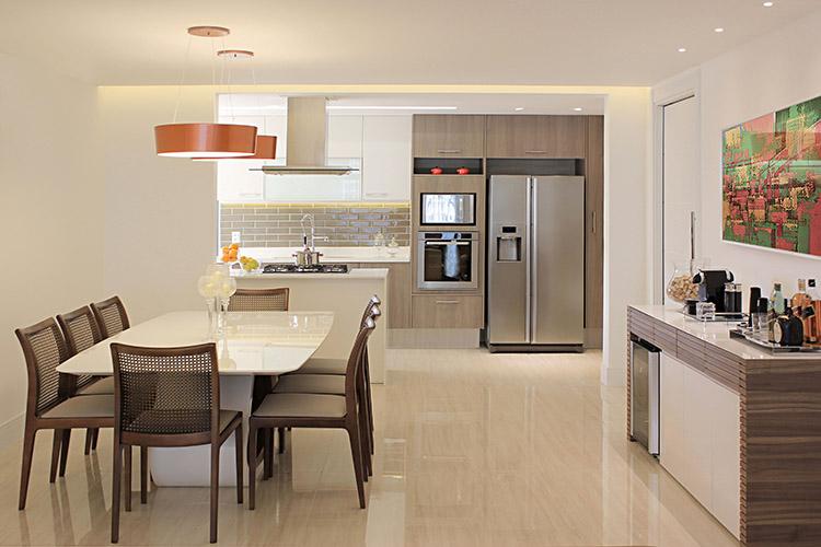 espaço integrado: cozinha e sala de jantar
