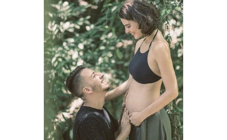 Junior lima e a esposa grávida