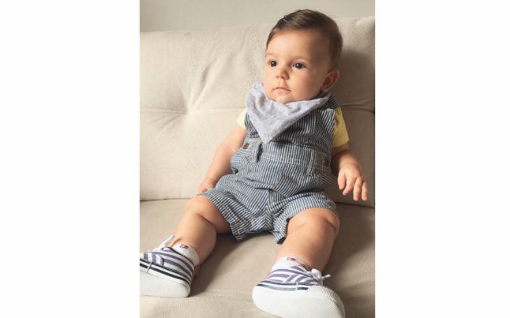 Babadores bandana para menino liso cinza instagram