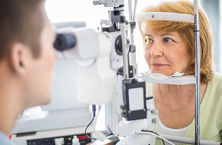 Glaucoma e catarata podem levar à cegueira. Previna-se realizando os exames oftalmológicos de rotina.