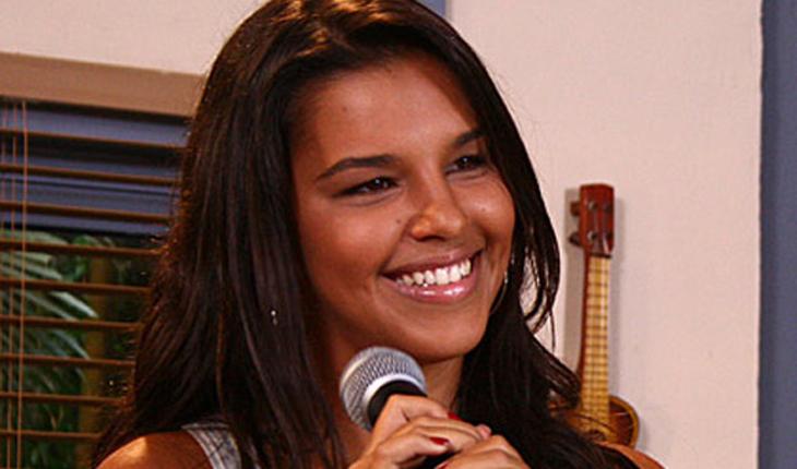 Personagem yasmin durante gravação da novela Malhação