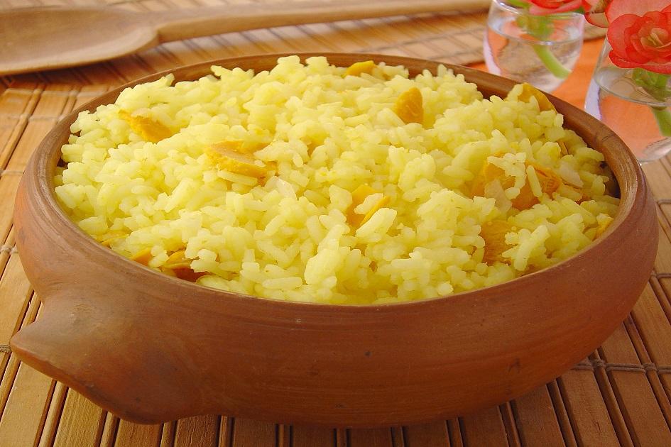 Incluir o arroz com pequi ao cardápio é uma maneira eficaz de dar mais sabor aos dias sem deixar os nutrientes de lado.
