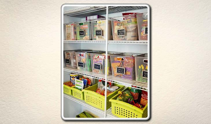 Na imagem é possível ver o interior de um armário de comida, em que cada tipo de item está organizado dentro de um pote transparente.